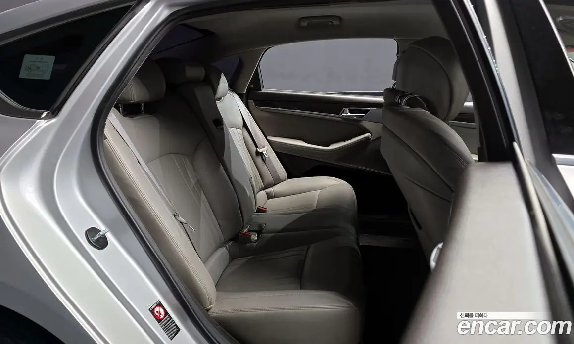 Genesis G80 2018 3.3 автомат (гидро), фото 12 Genesis G80 2018 3.3 автомат (гидро), фото 12