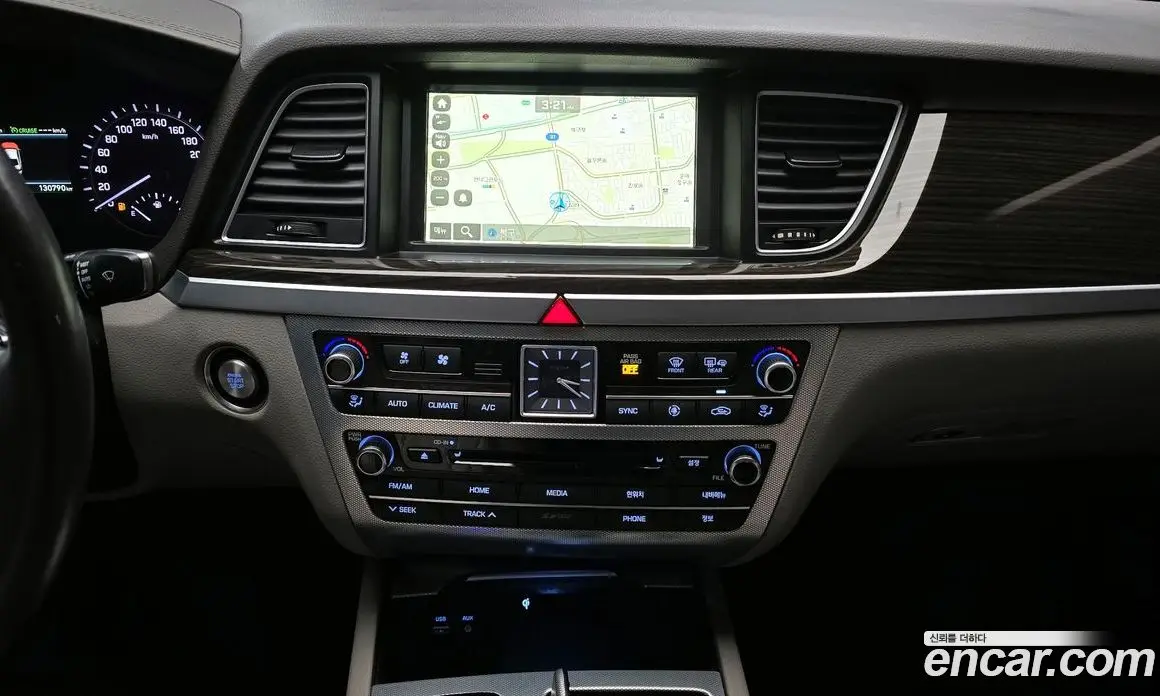 Genesis G80 2018 3.3 автомат (гидро), фото 15 Genesis G80 2018 3.3 автомат (гидро), фото 15