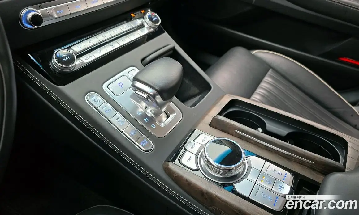 Genesis G90 2021 3.8 автомат (гидро), фото 9 Genesis G90 2021 3.8 автомат (гидро), фото 9