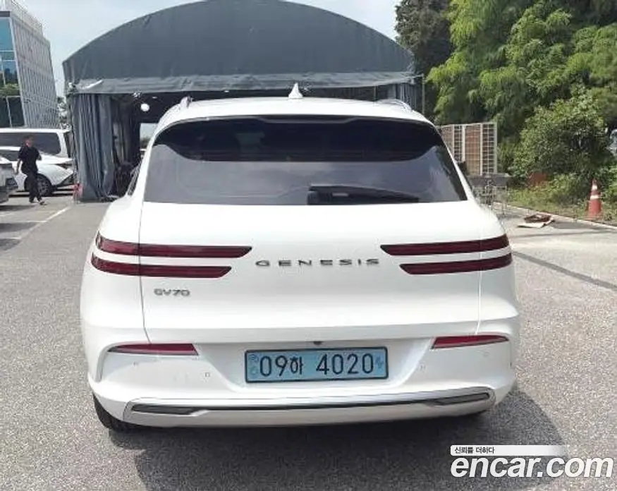 Genesis GV70 2022 0.1 автомат (гидро), фото 12 Genesis GV70 2022 0.1 автомат (гидро), фото 12