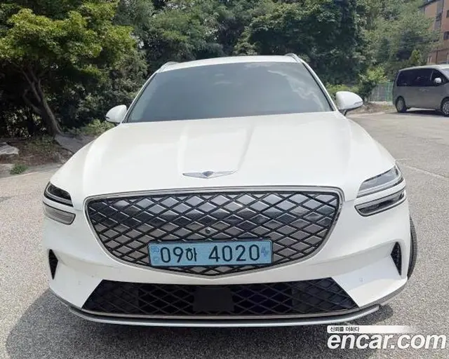 Genesis GV70 2022 0.1 автомат (гидро), миниатюра 3 Genesis GV70 2022 0.1 автомат (гидро), миниатюра 3