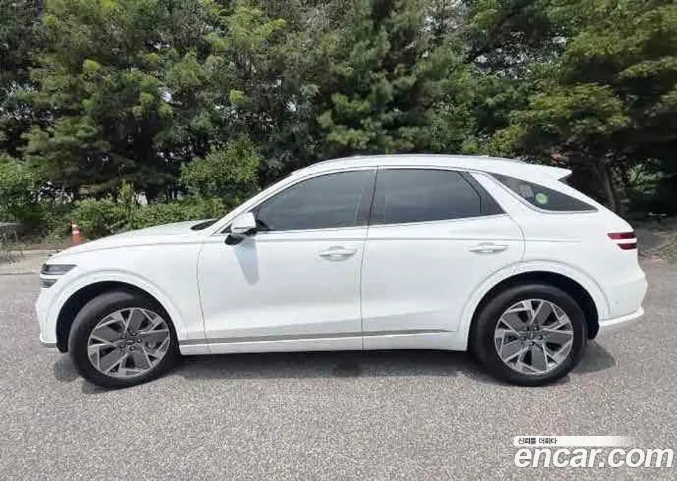 Genesis GV70 2022 0.1 автомат (гидро), фото 5 Genesis GV70 2022 0.1 автомат (гидро), фото 5