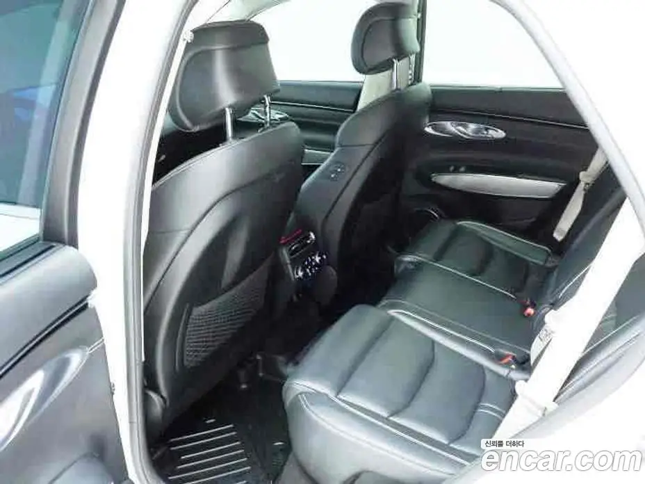 Genesis GV70 2022 0.1 автомат (гидро), фото 9 Genesis GV70 2022 0.1 автомат (гидро), фото 9