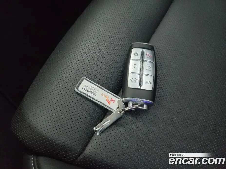Genesis GV70 2023 2.2 автомат (гидро), фото 10 Genesis GV70 2023 2.2 автомат (гидро), фото 10