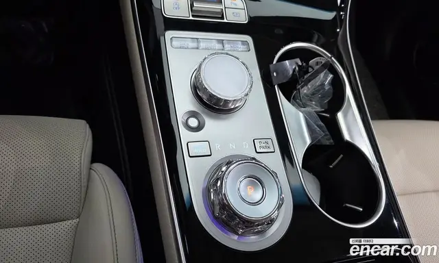 Genesis GV70 2024 2.5 автомат (гидро), миниатюра 9