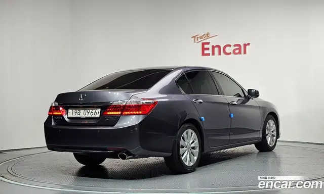 Honda Accord 2015 2.4 автомат (гидро), миниатюра 2 Honda Accord 2015 2.4 автомат (гидро), миниатюра 2