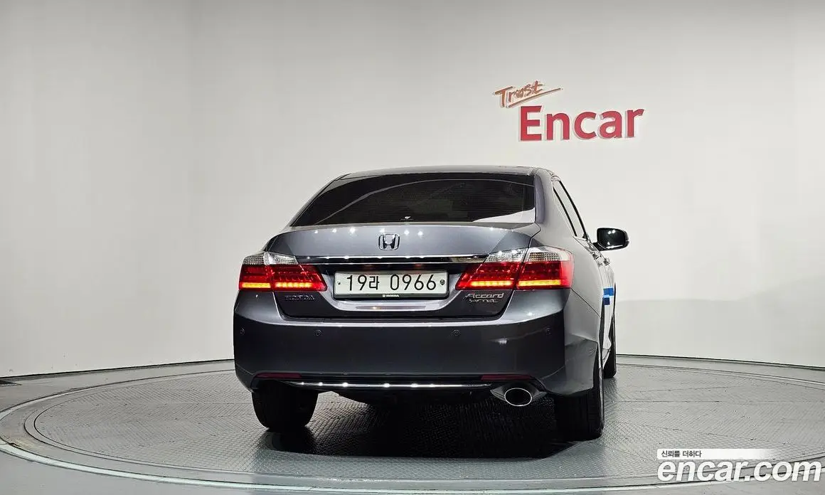 Honda Accord 2015 2.4 автомат (гидро), фото 4 Honda Accord 2015 2.4 автомат (гидро), фото 4