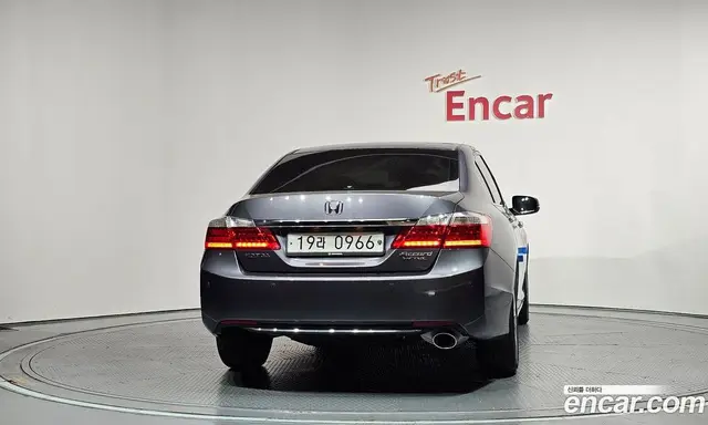 Honda Accord 2015 2.4 автомат (гидро), миниатюра 4 Honda Accord 2015 2.4 автомат (гидро), миниатюра 4