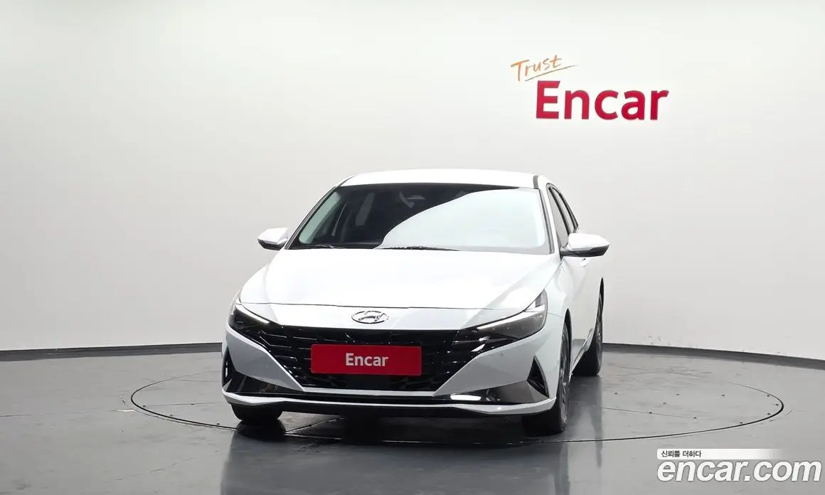 Hyundai Avante 2020 1.6 автомат (гидро), фото 3