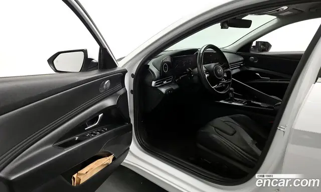 Hyundai Avante 2020 1.6 автомат (гидро), миниатюра 10