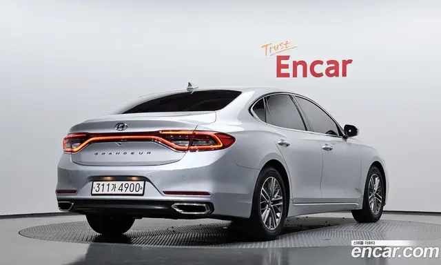Hyundai Grandeur 2016 2.4 автомат (гидро), миниатюра 2 Hyundai Grandeur 2016 2.4 автомат (гидро), миниатюра 2