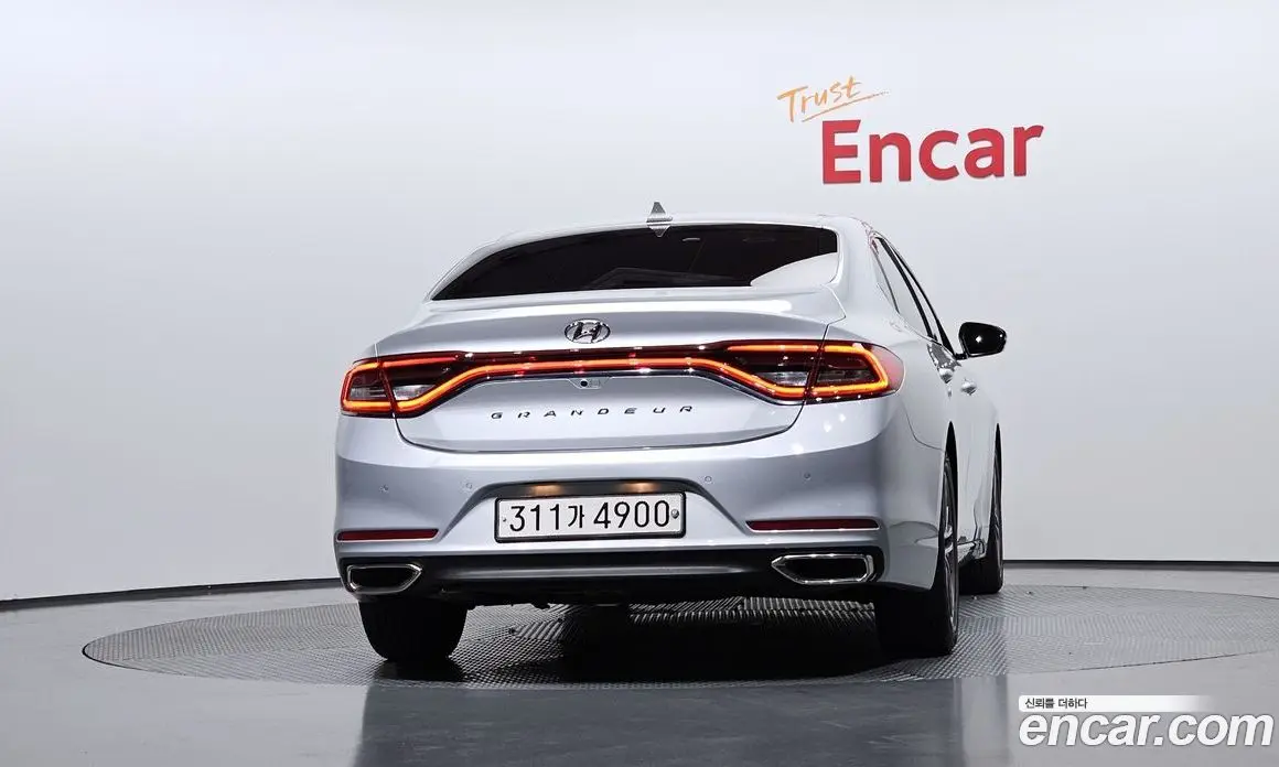 Hyundai Grandeur 2016 2.4 автомат (гидро), фото 4 Hyundai Grandeur 2016 2.4 автомат (гидро), фото 4