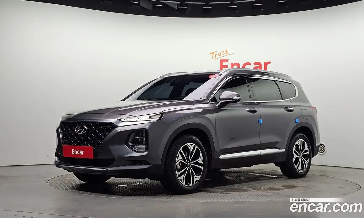 Hyundai Santa Fe 2019 2.0 автомат (гидро), фото 1 Hyundai Santa Fe 2019 2.0 автомат (гидро), фото 1