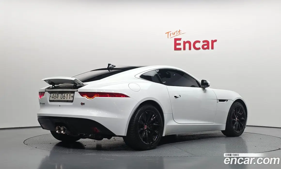 Jaguar F-Type 2016 3.0 автомат (гидро), фото 2 Jaguar F-Type 2016 3.0 автомат (гидро), фото 2