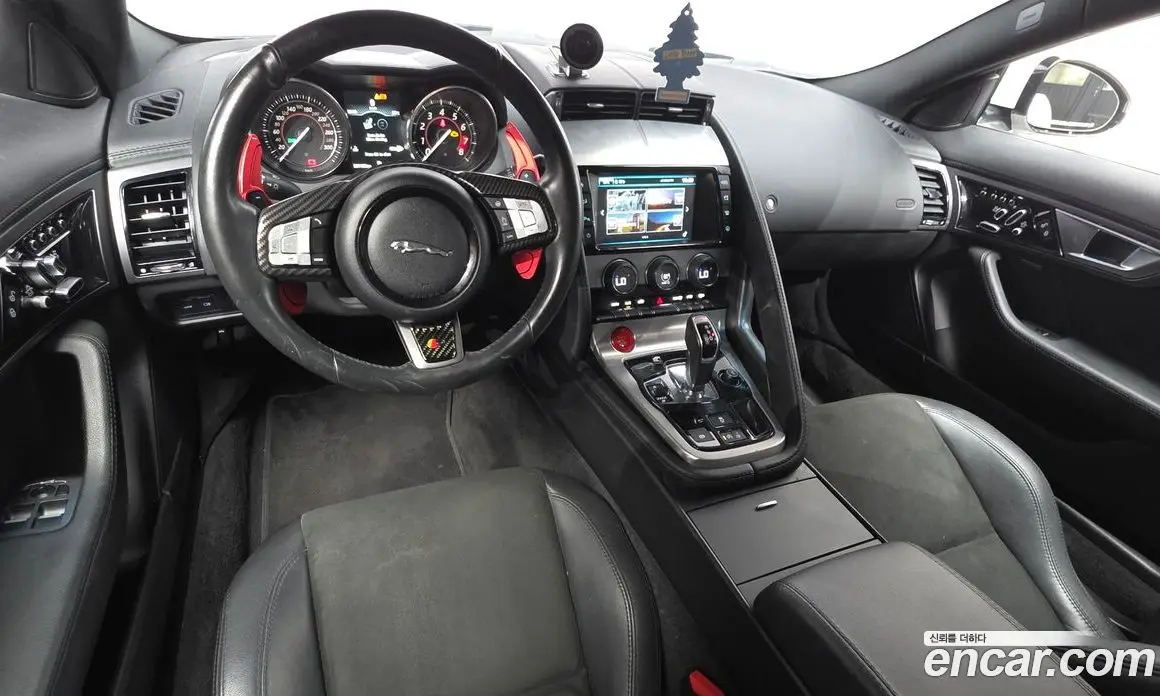 Jaguar F-Type 2016 3.0 автомат (гидро), фото 7 Jaguar F-Type 2016 3.0 автомат (гидро), фото 7