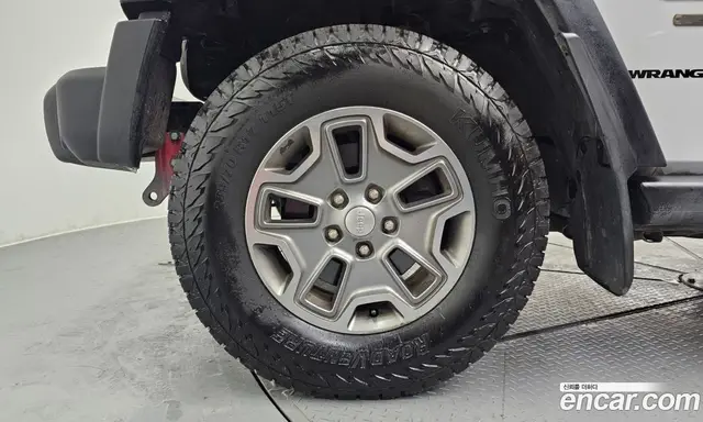 Jeep Wrangler 2013 3.6 автомат (гидро), миниатюра 5 Jeep Wrangler 2013 3.6 автомат (гидро), миниатюра 5