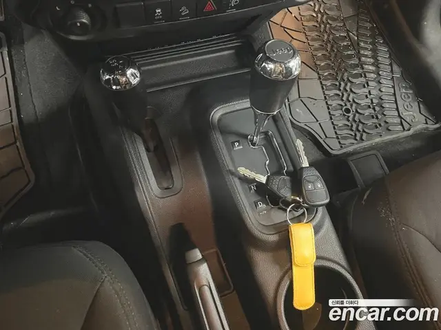 Jeep Wrangler 2013 3.6 автомат (гидро), миниатюра 9 Jeep Wrangler 2013 3.6 автомат (гидро), миниатюра 9