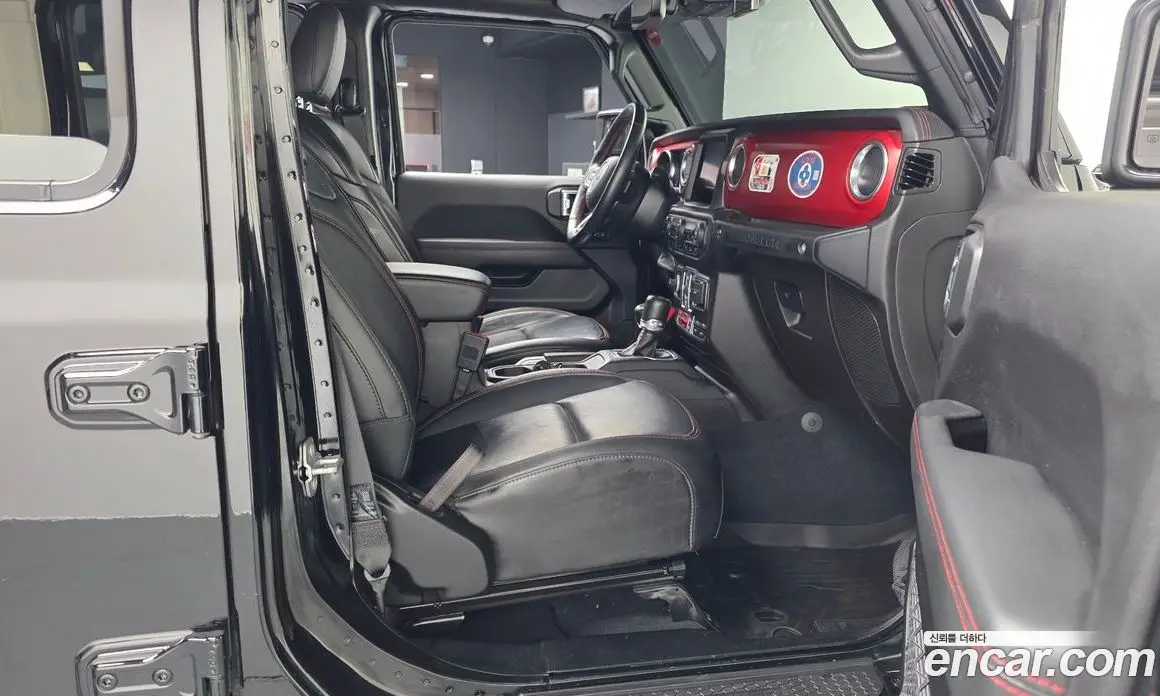 Jeep Wrangler 2022 2.0 автомат (гидро), фото 11 Jeep Wrangler 2022 2.0 автомат (гидро), фото 11