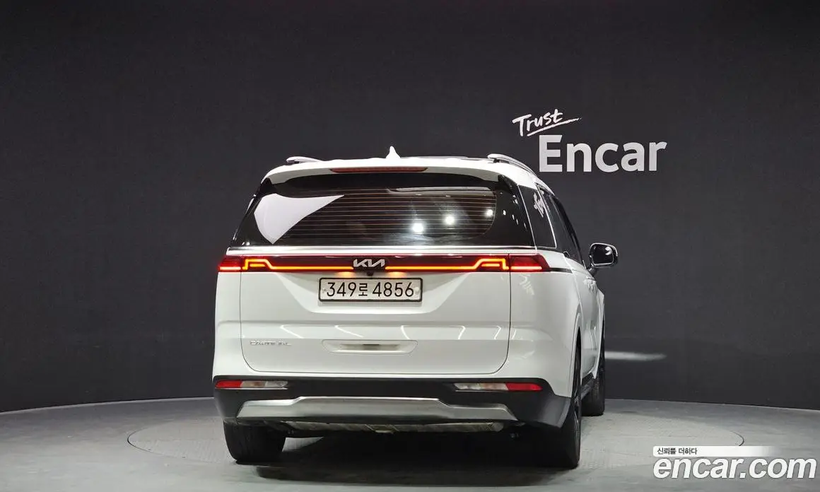 Kia Carnival 2022 2.2 автомат (гидро), фото 4