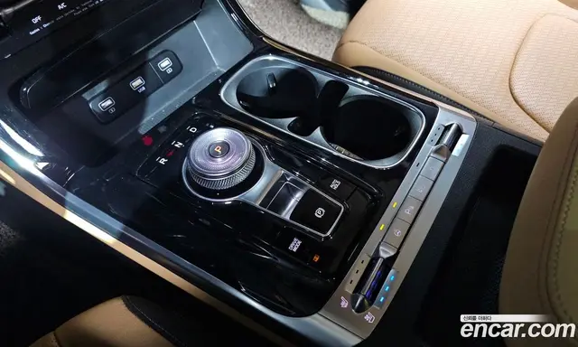 Kia Carnival 2022 2.2 автомат (гидро), миниатюра 9