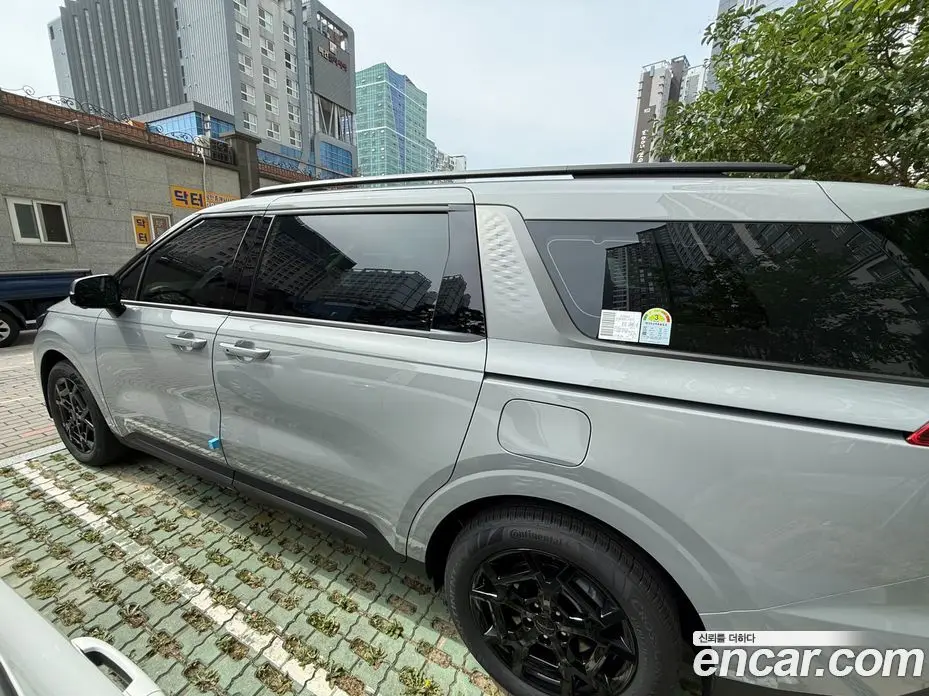 Kia Carnival 2026 1.6 автомат (гидро), фото 4 Kia Carnival 2026 1.6 автомат (гидро), фото 4