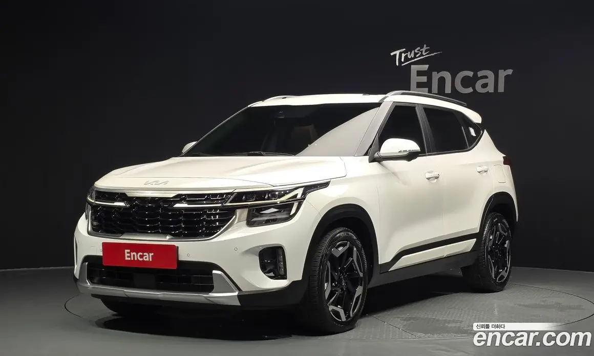 Kia Seltos 2023 1.6 автомат (гидро), фото 1 Kia Seltos 2023 1.6 автомат (гидро), фото 1