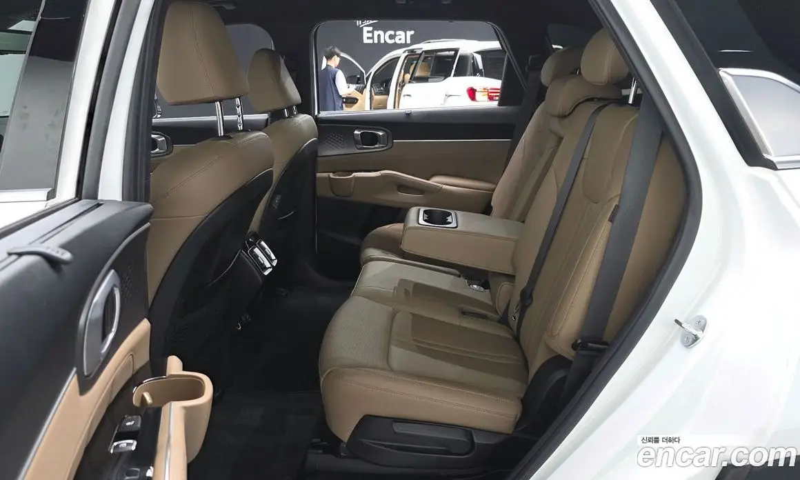 Kia Sorento 2023 1.6 автомат (гидро), фото 11 Kia Sorento 2023 1.6 автомат (гидро), фото 11
