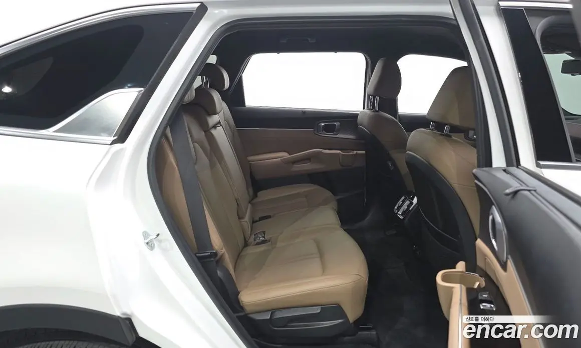 Kia Sorento 2023 1.6 автомат (гидро), фото 12 Kia Sorento 2023 1.6 автомат (гидро), фото 12