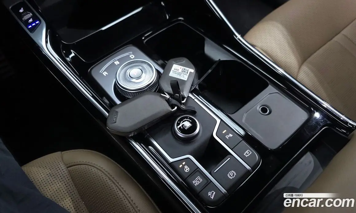 Kia Sorento 2023 1.6 автомат (гидро), фото 9 Kia Sorento 2023 1.6 автомат (гидро), фото 9