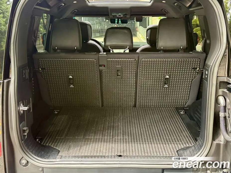 Land Rover Defender 2023 3.0 автомат (гидро), фото 17