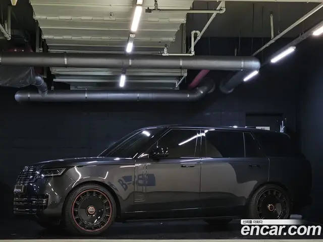Land Rover Range Rover 2024 4.4 автомат (гидро), миниатюра 3