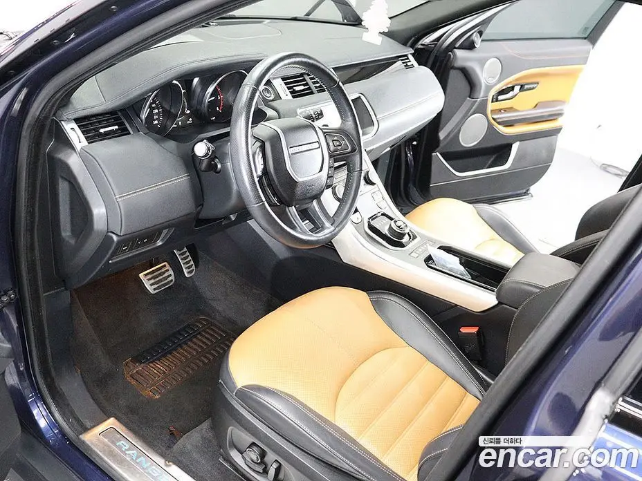 Land Rover Range Rover Evoque 2018 2.0 автомат (гидро), фото 16