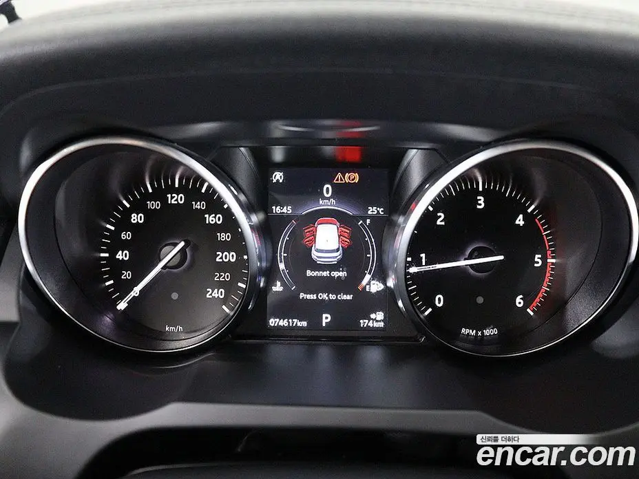 Land Rover Range Rover Evoque 2018 2.0 автомат (гидро), фото 6