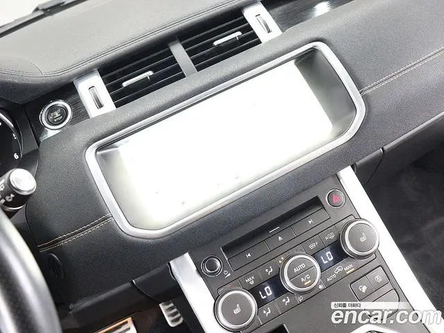 Land Rover Range Rover Evoque 2018 2.0 автомат (гидро), миниатюра 8