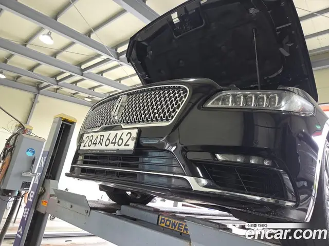 Lincoln Continental, 2016, 81 939 км
