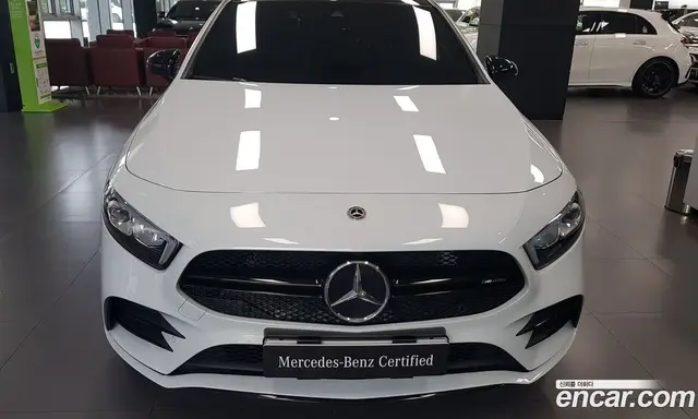 Mercedes-Benz A-Class 2022 2.0 автомат (гидро), миниатюра 3