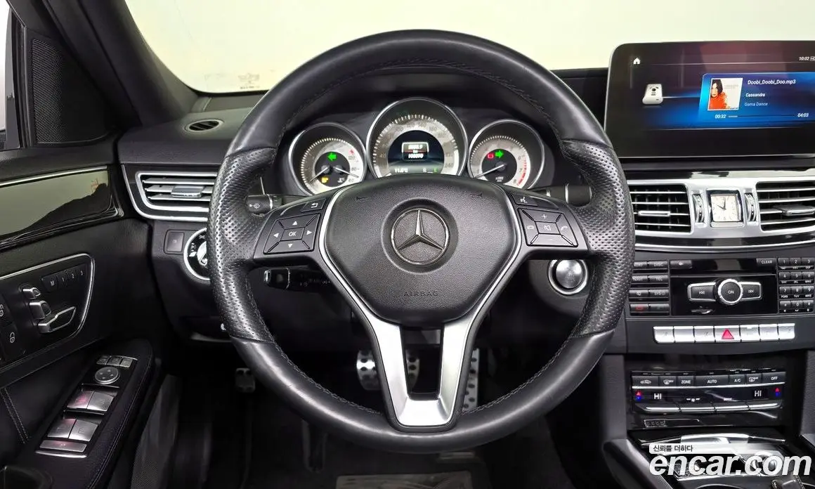 Mercedes-Benz E-Class 2014 3.5 автомат (гидро), фото 13 Mercedes-Benz E-Class 2014 3.5 автомат (гидро), фото 13