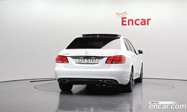 Mercedes-Benz E-Class 2014 3.5 автомат (гидро), миниатюра 4 Mercedes-Benz E-Class 2014 3.5 автомат (гидро), миниатюра 4