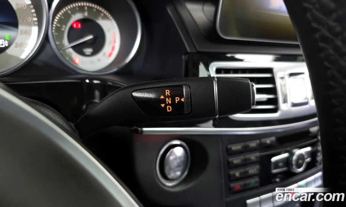 Mercedes-Benz E-Class 2014 3.5 автомат (гидро), фото 9 Mercedes-Benz E-Class 2014 3.5 автомат (гидро), фото 9