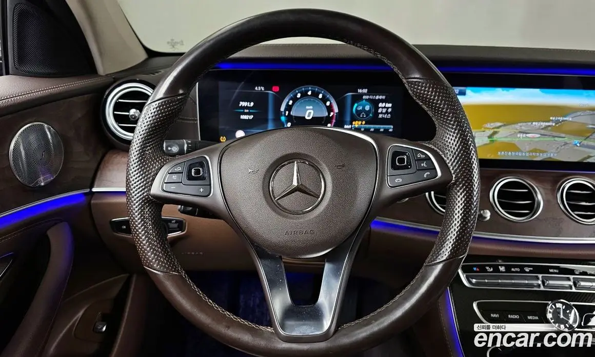 Mercedes-Benz E-Class 2016 2.0 автомат (гидро), фото 13 Mercedes-Benz E-Class 2016 2.0 автомат (гидро), фото 13
