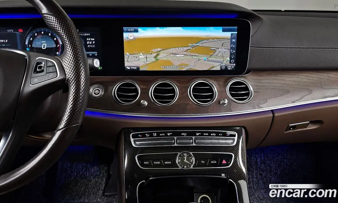 Mercedes-Benz E-Class 2016 2.0 автомат (гидро), фото 15 Mercedes-Benz E-Class 2016 2.0 автомат (гидро), фото 15