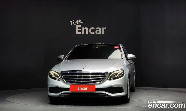 Mercedes-Benz E-Class 2016 2.0 автомат (гидро), миниатюра 3 Mercedes-Benz E-Class 2016 2.0 автомат (гидро), миниатюра 3