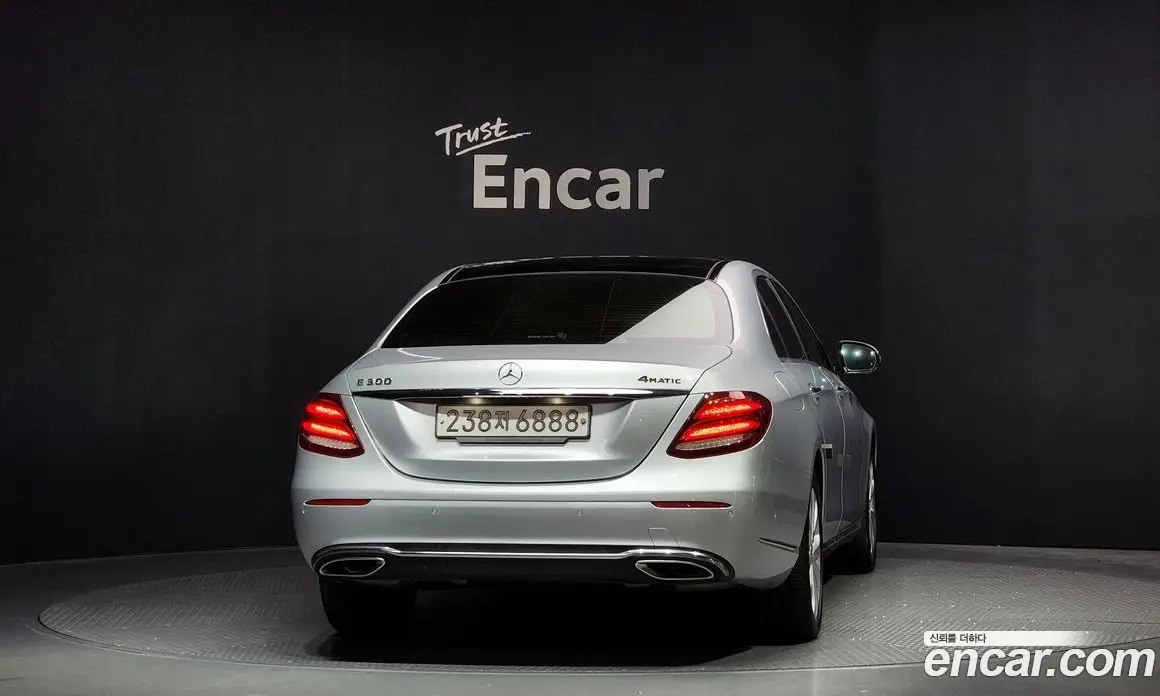 Mercedes-Benz E-Class 2016 2.0 автомат (гидро), фото 4 Mercedes-Benz E-Class 2016 2.0 автомат (гидро), фото 4