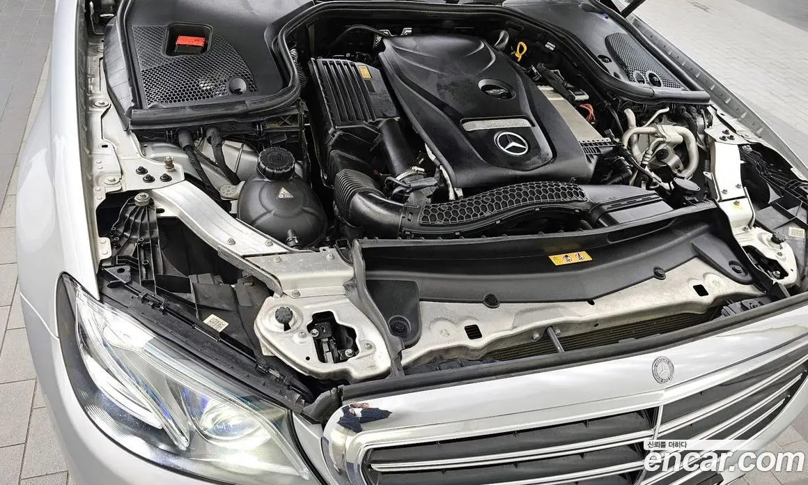 Mercedes-Benz E-Class 2016 2.0 автомат (гидро), фото 6 Mercedes-Benz E-Class 2016 2.0 автомат (гидро), фото 6