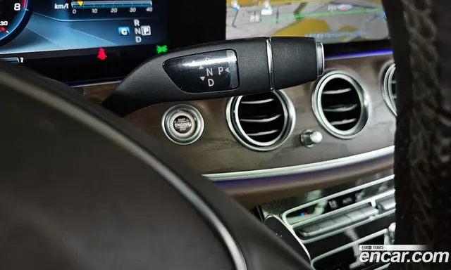 Mercedes-Benz E-Class 2016 2.0 автомат (гидро), миниатюра 9 Mercedes-Benz E-Class 2016 2.0 автомат (гидро), миниатюра 9