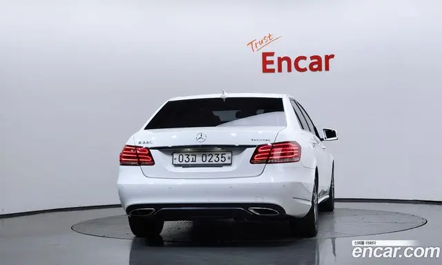 Mercedes-Benz E-Class 2016 2.1 автомат (гидро), миниатюра 4 Mercedes-Benz E-Class 2016 2.1 автомат (гидро), миниатюра 4