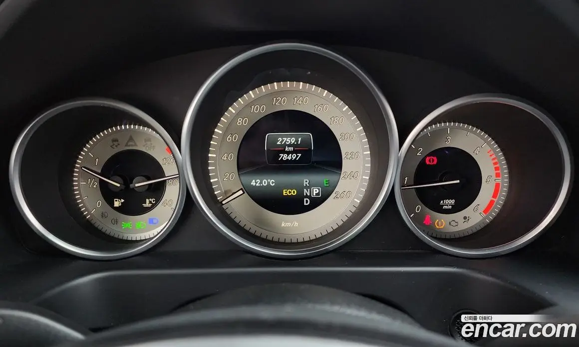 Mercedes-Benz E-Class 2016 2.1 автомат (гидро), фото 8 Mercedes-Benz E-Class 2016 2.1 автомат (гидро), фото 8