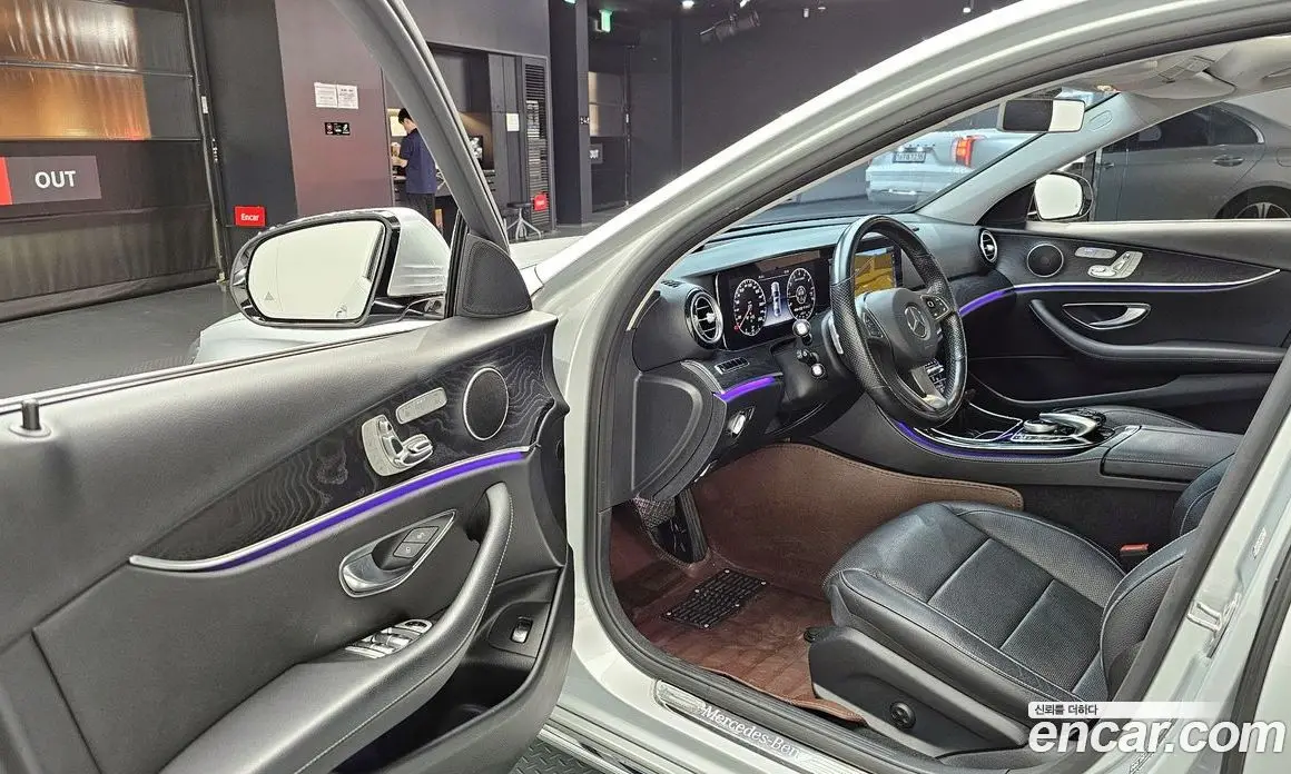Mercedes-Benz E-Class 2017 2.0 автомат (гидро), фото 11 Mercedes-Benz E-Class 2017 2.0 автомат (гидро), фото 11