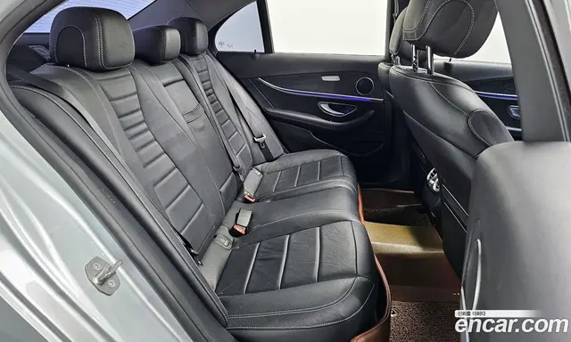 Mercedes-Benz E-Class 2017 2.0 автомат (гидро), миниатюра 12