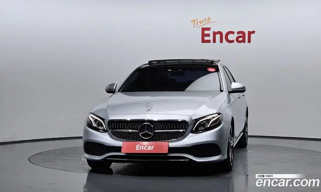 Mercedes-Benz E-Class 2017 2.0 автомат (гидро), миниатюра 3 Mercedes-Benz E-Class 2017 2.0 автомат (гидро), миниатюра 3